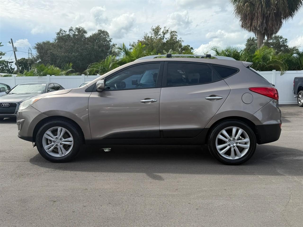 Hyundai Tucson  2013