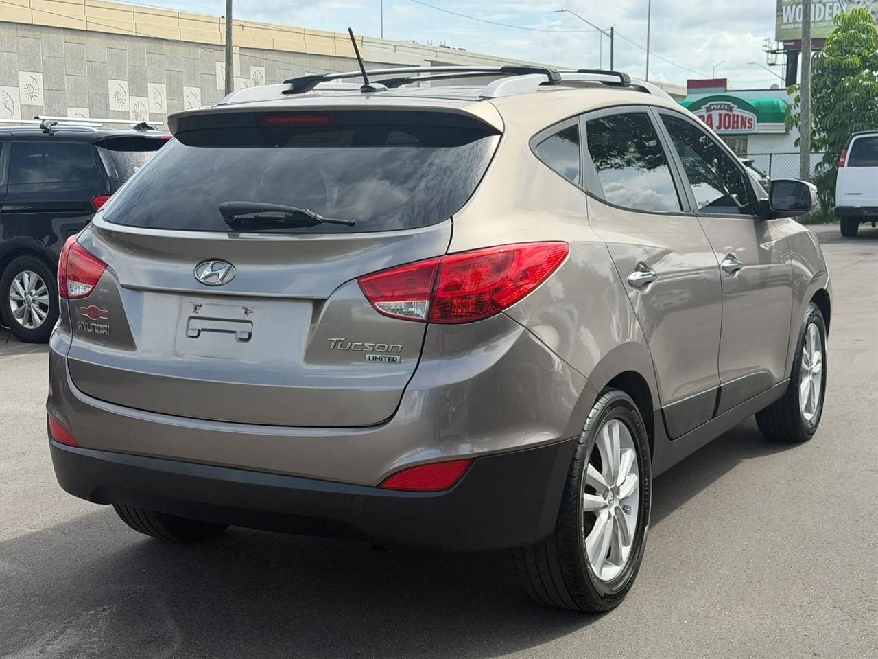 Hyundai Tucson  2013