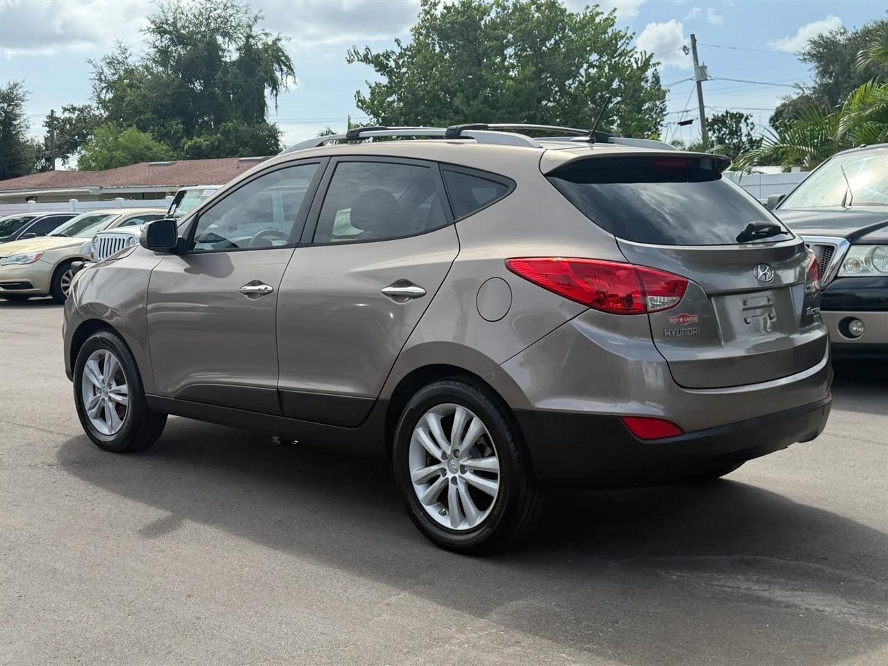 Hyundai Tucson  2013