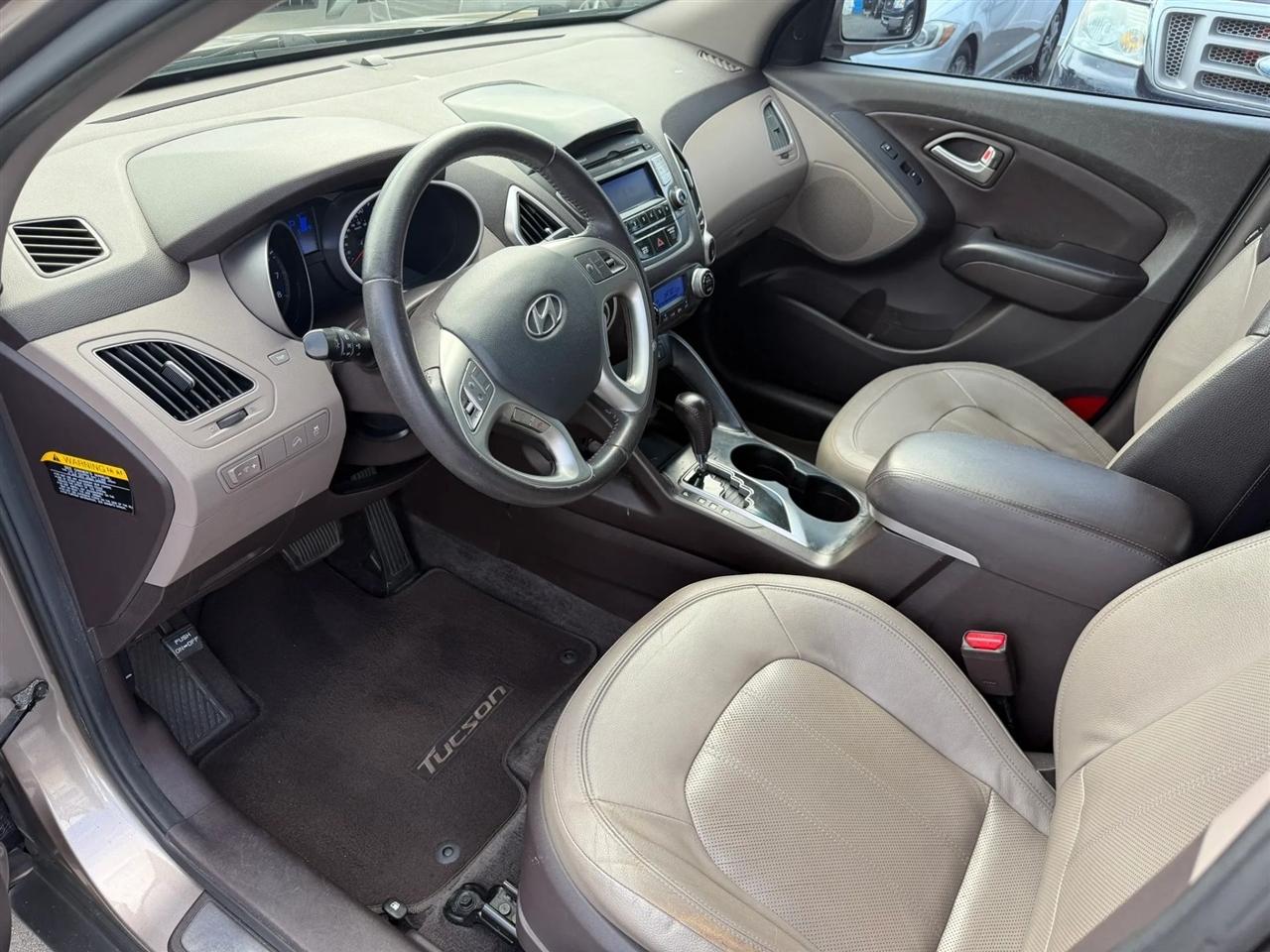 Hyundai Tucson  2013