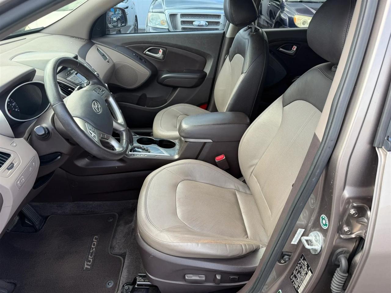 Hyundai Tucson  2013
