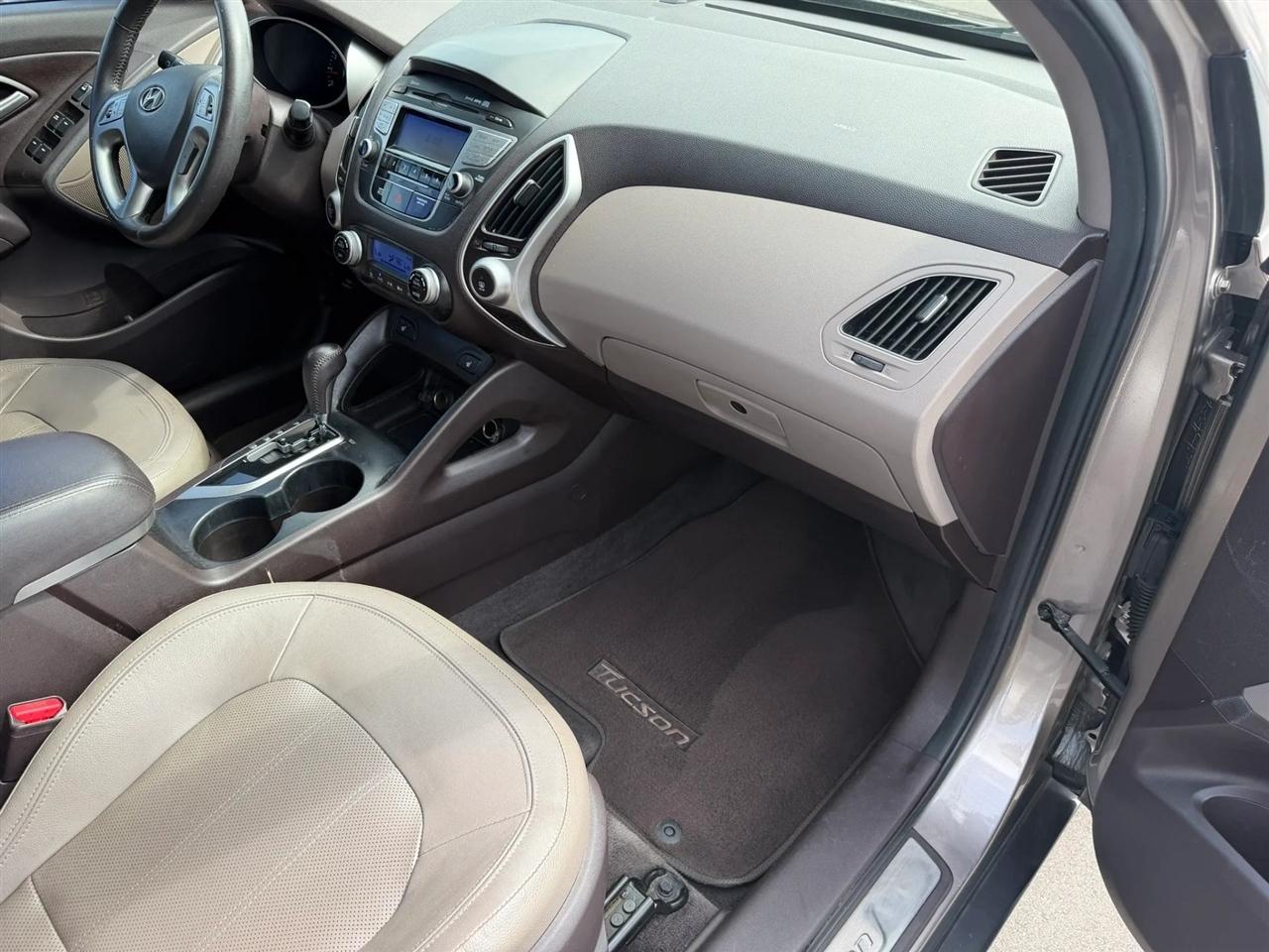 Hyundai Tucson  2013