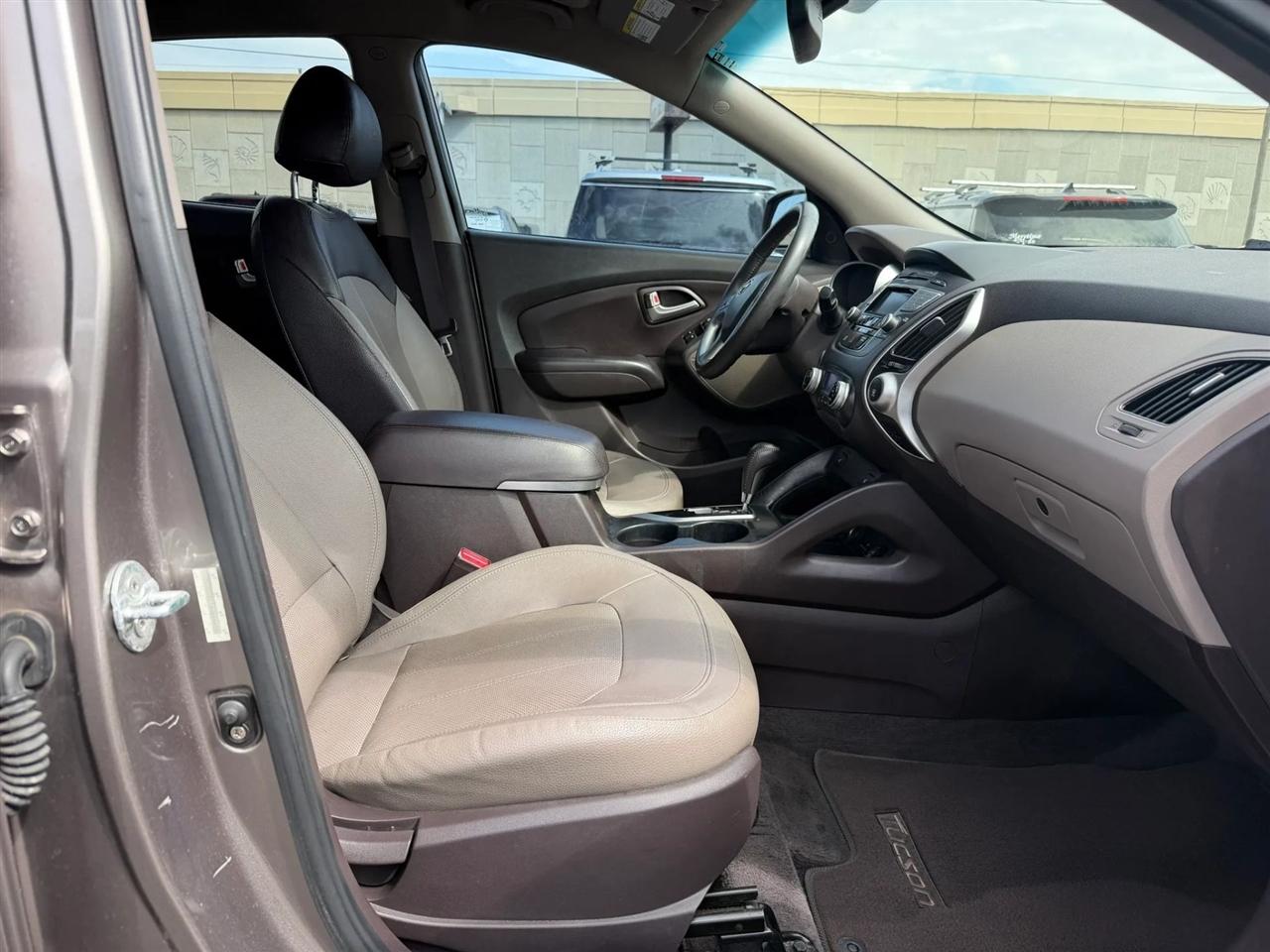 Hyundai Tucson  2013