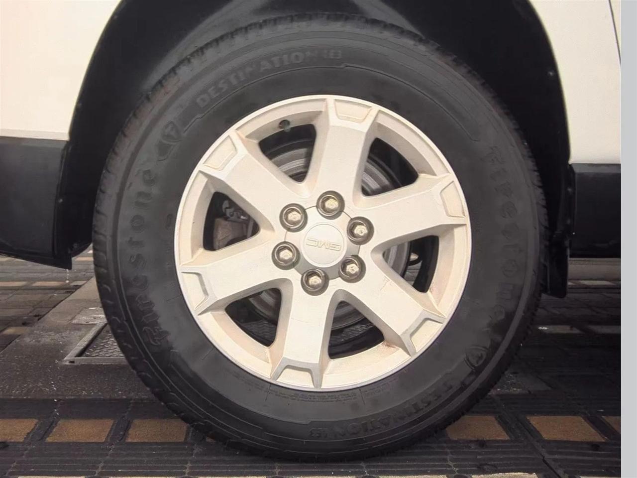 GMC Acadia FWD 4dr SLE w/SLE-2 2016