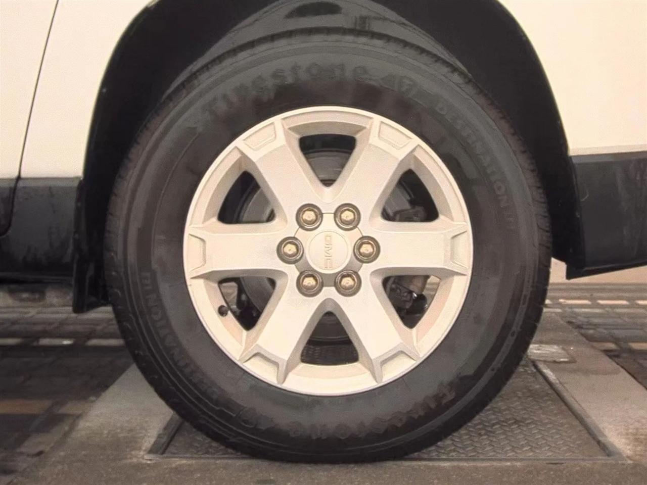 GMC Acadia FWD 4dr SLE w/SLE-2 2016
