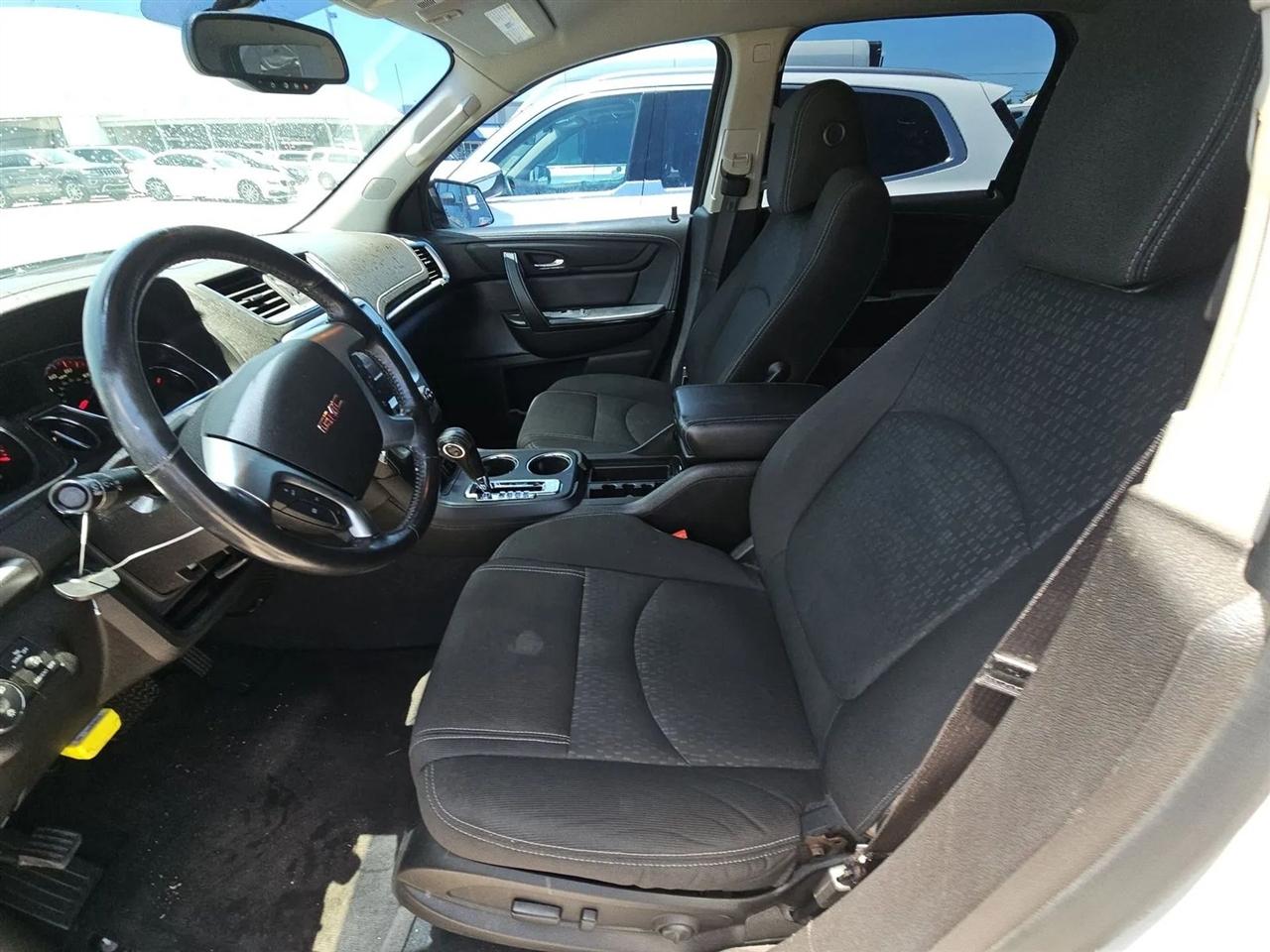 GMC Acadia FWD 4dr SLE w/SLE-2 2016