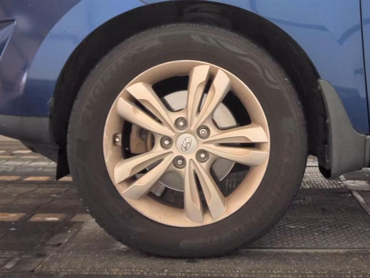 Hyundai Tucson FWD 4dr Auto GLS 2012