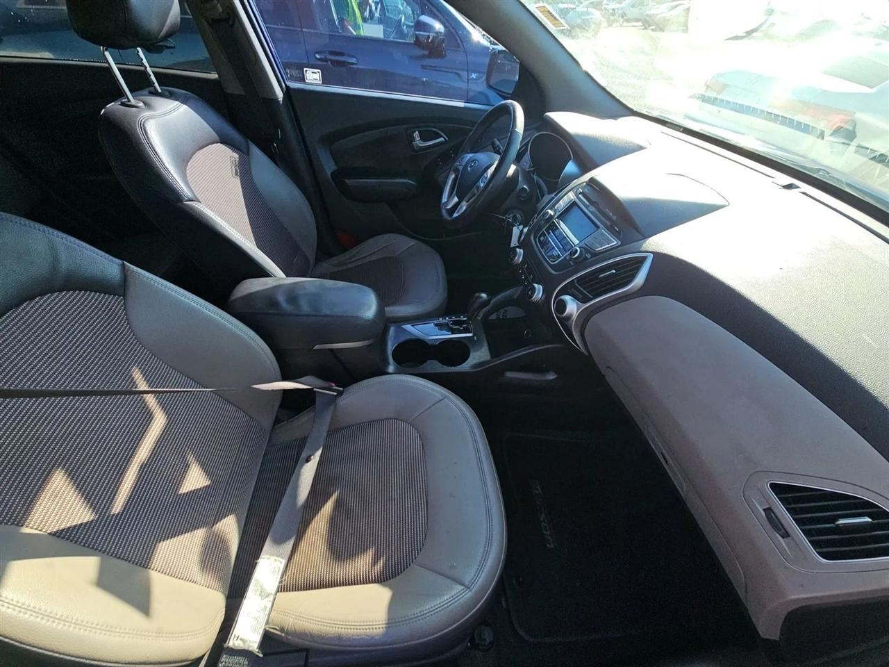 Hyundai Tucson FWD 4dr Auto GLS 2012