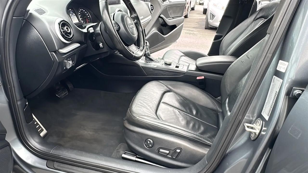 Audi A3 4dr Sdn quattro 2.0T Premium 2016