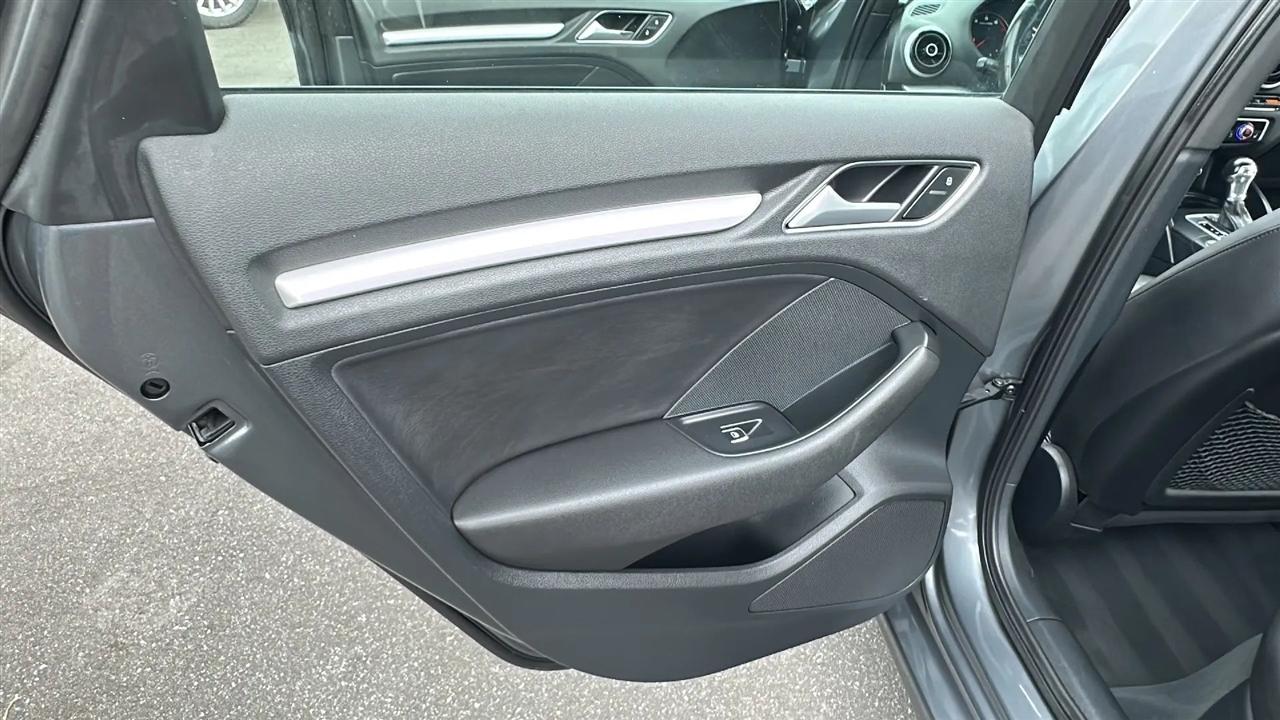 Audi A3 4dr Sdn quattro 2.0T Premium 2016