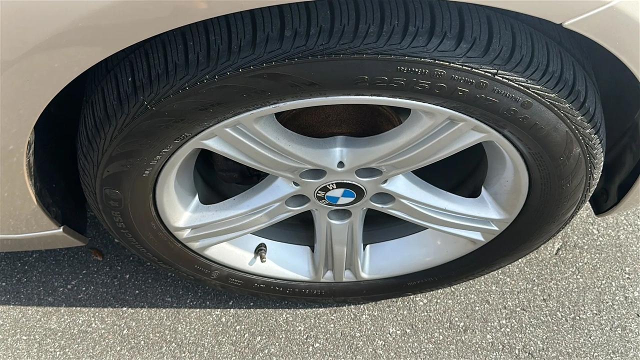 BMW 3 Series  2013