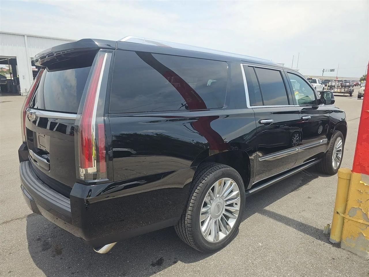 Cadillac Escalade ESV  2016