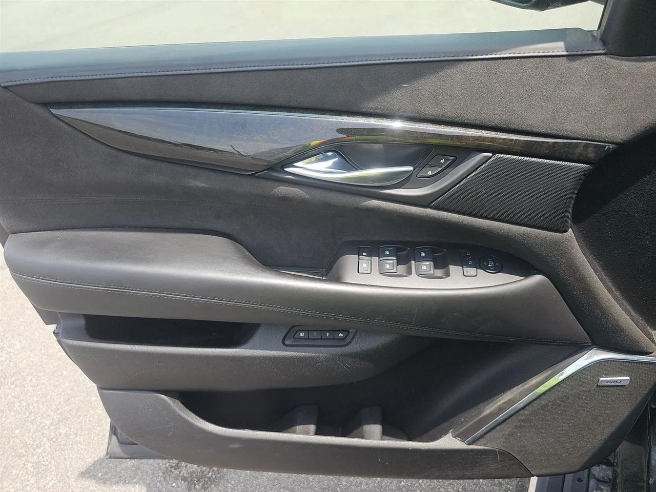 Cadillac Escalade ESV  2016