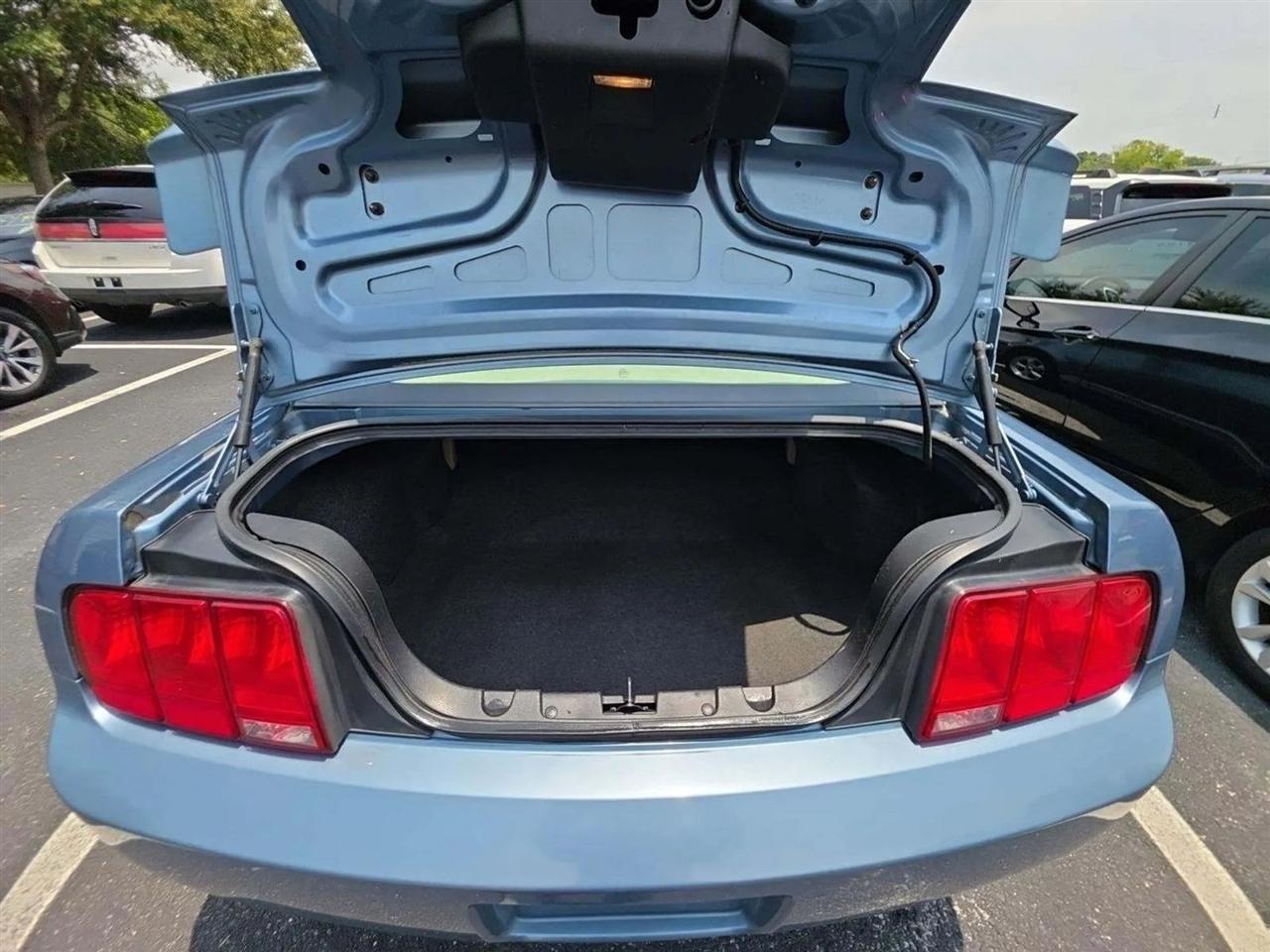 Ford Mustang  2007