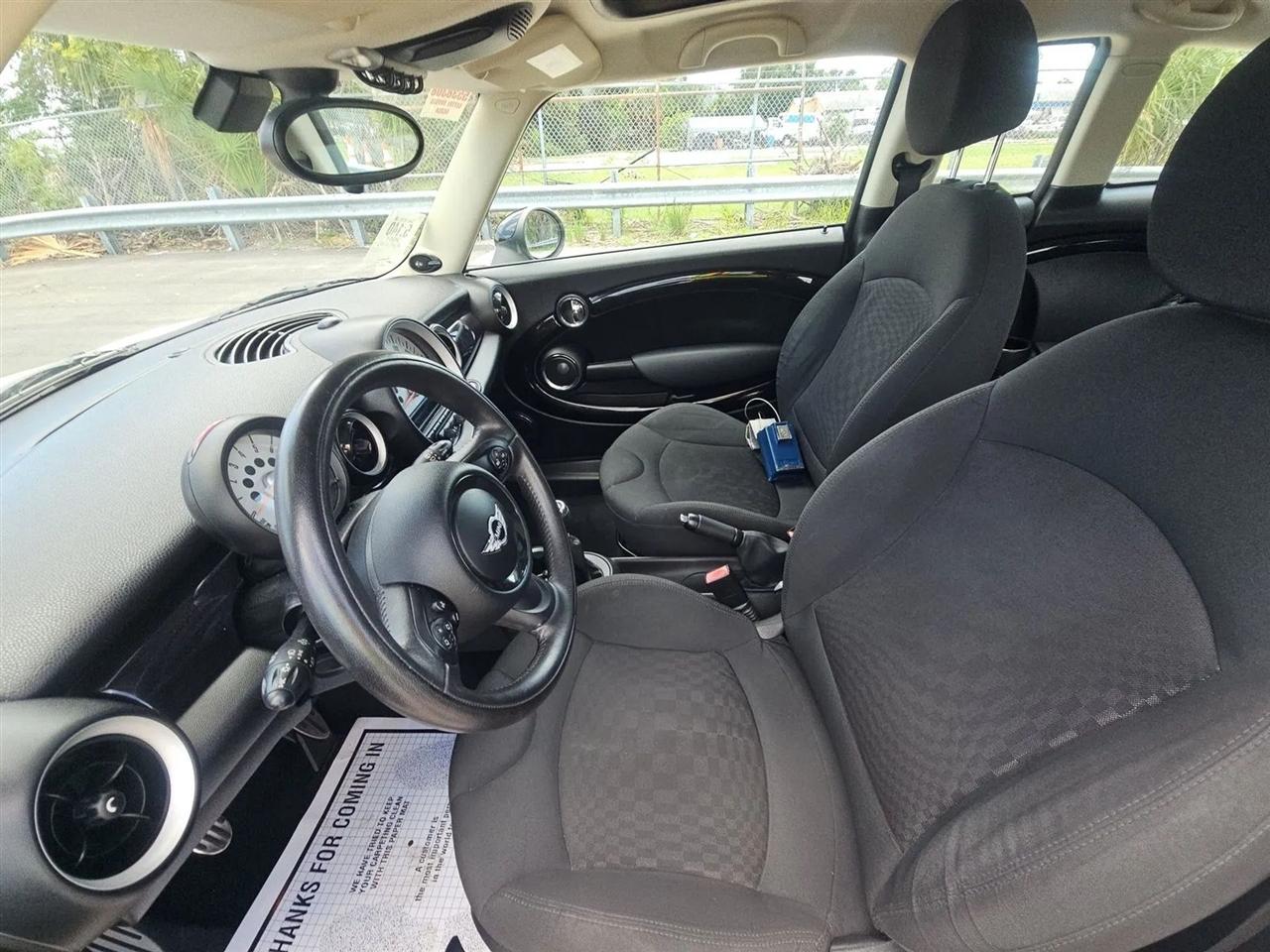 MINI Cooper Clubman  2011