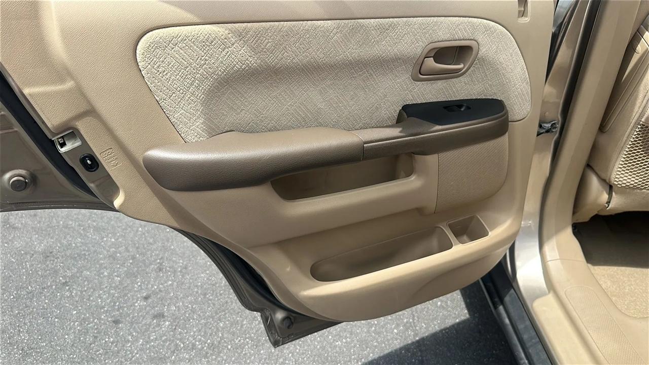 Honda CR-V  2005