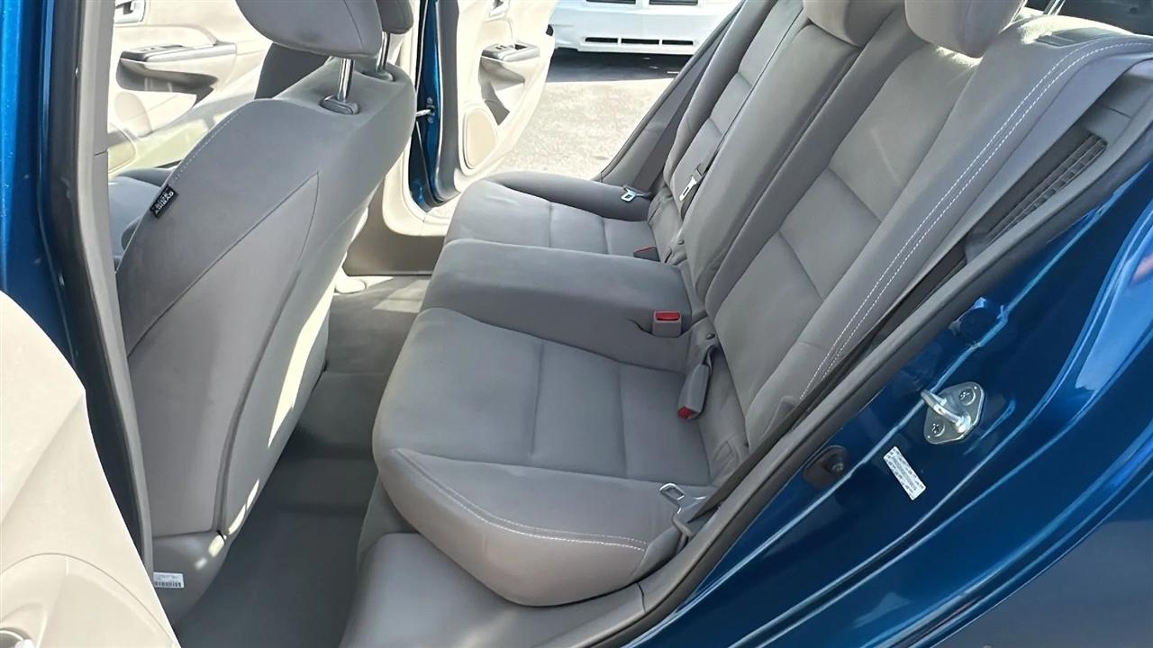 Honda Insight  2013