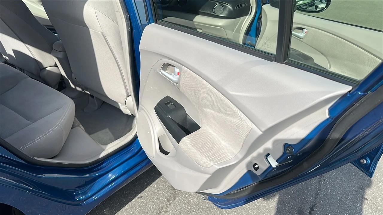 Honda Insight  2013