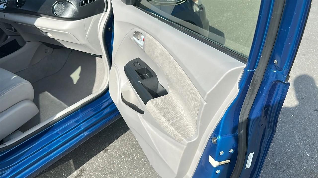 Honda Insight  2013