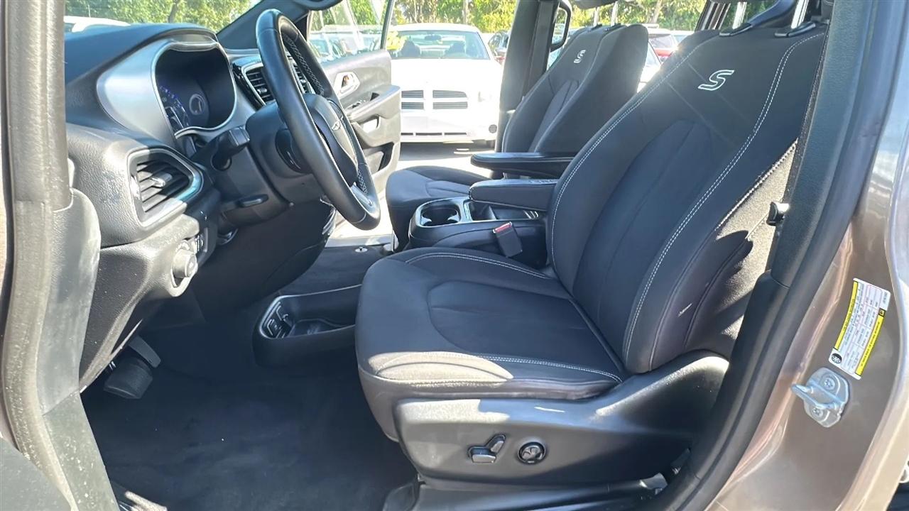 Chrysler Pacifica  2018