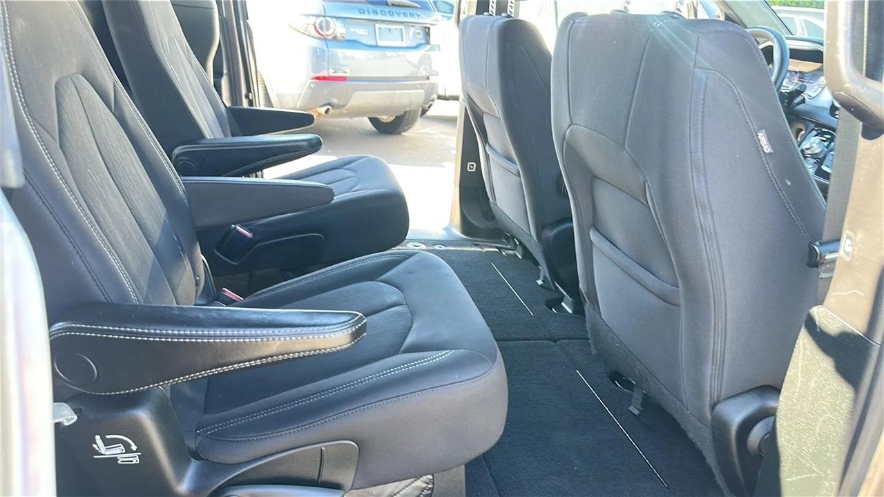 Chrysler Pacifica  2018