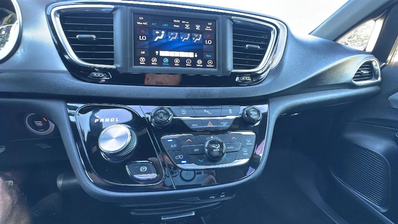 Chrysler Pacifica  2018