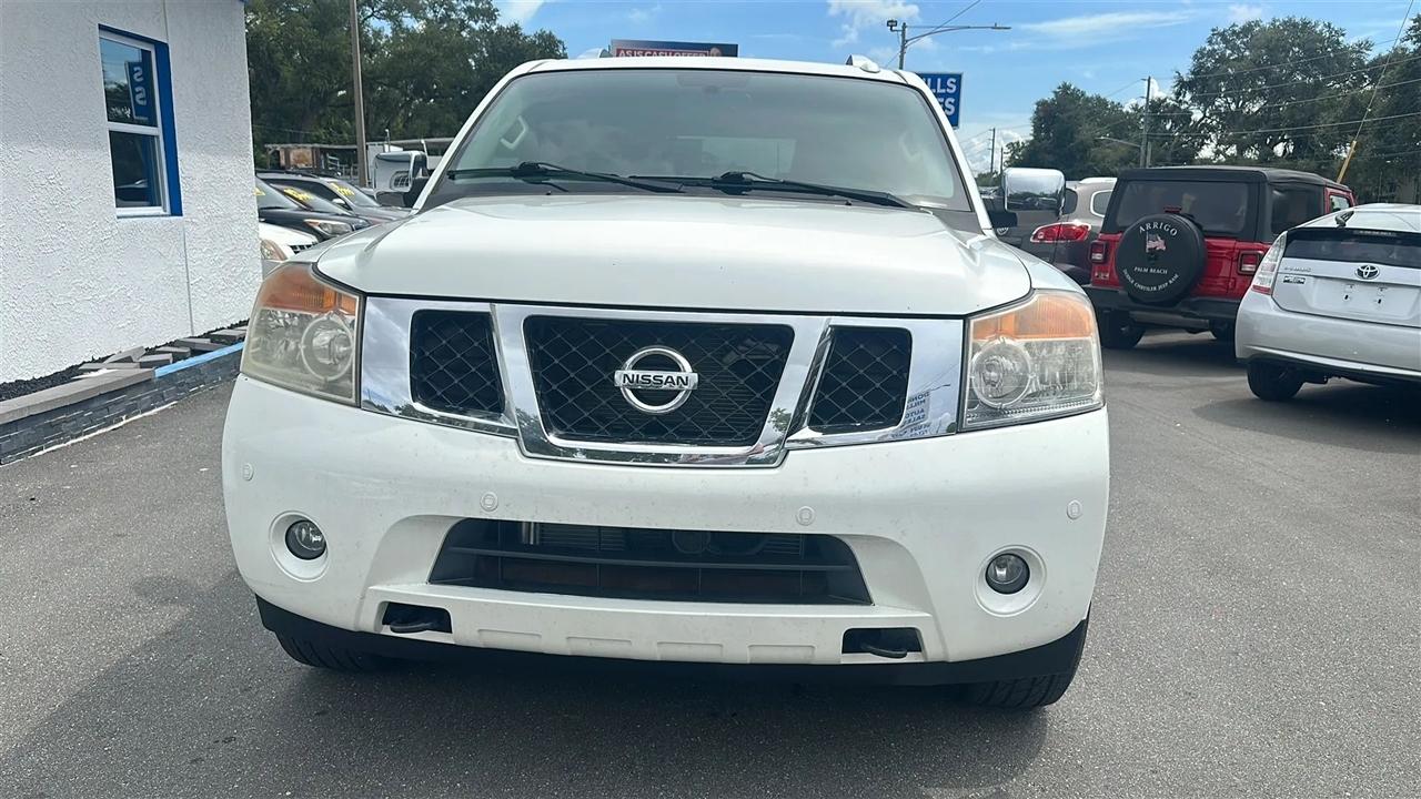 Nissan Armada  2015