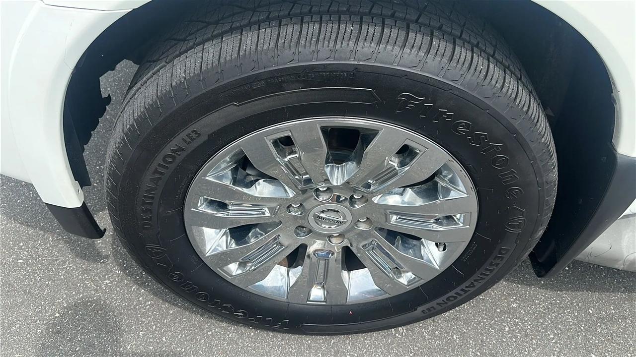 Nissan Armada  2015