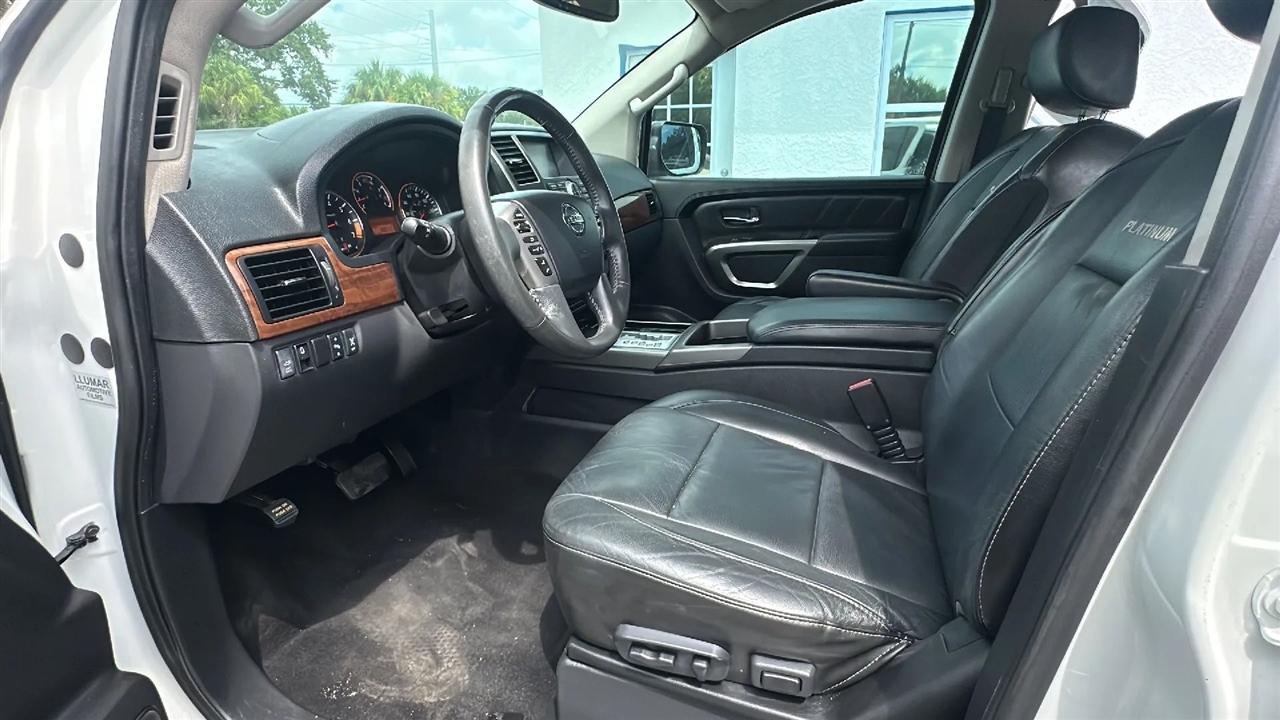 Nissan Armada  2015