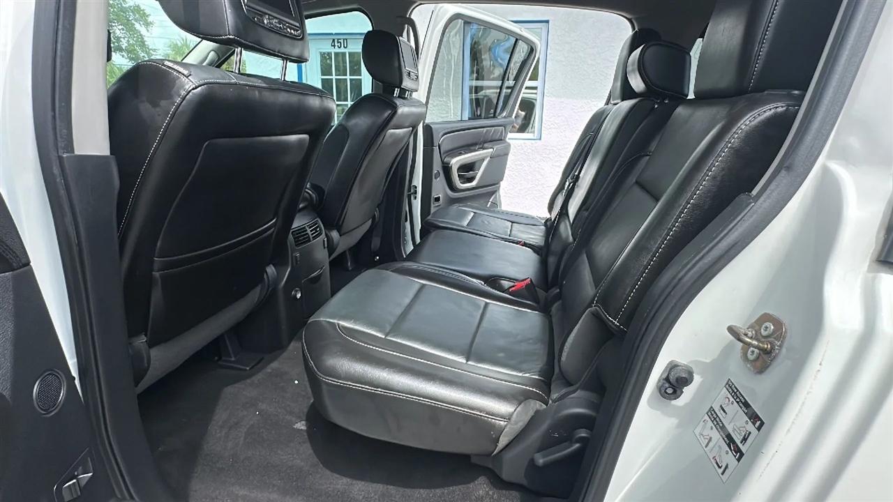 Nissan Armada  2015