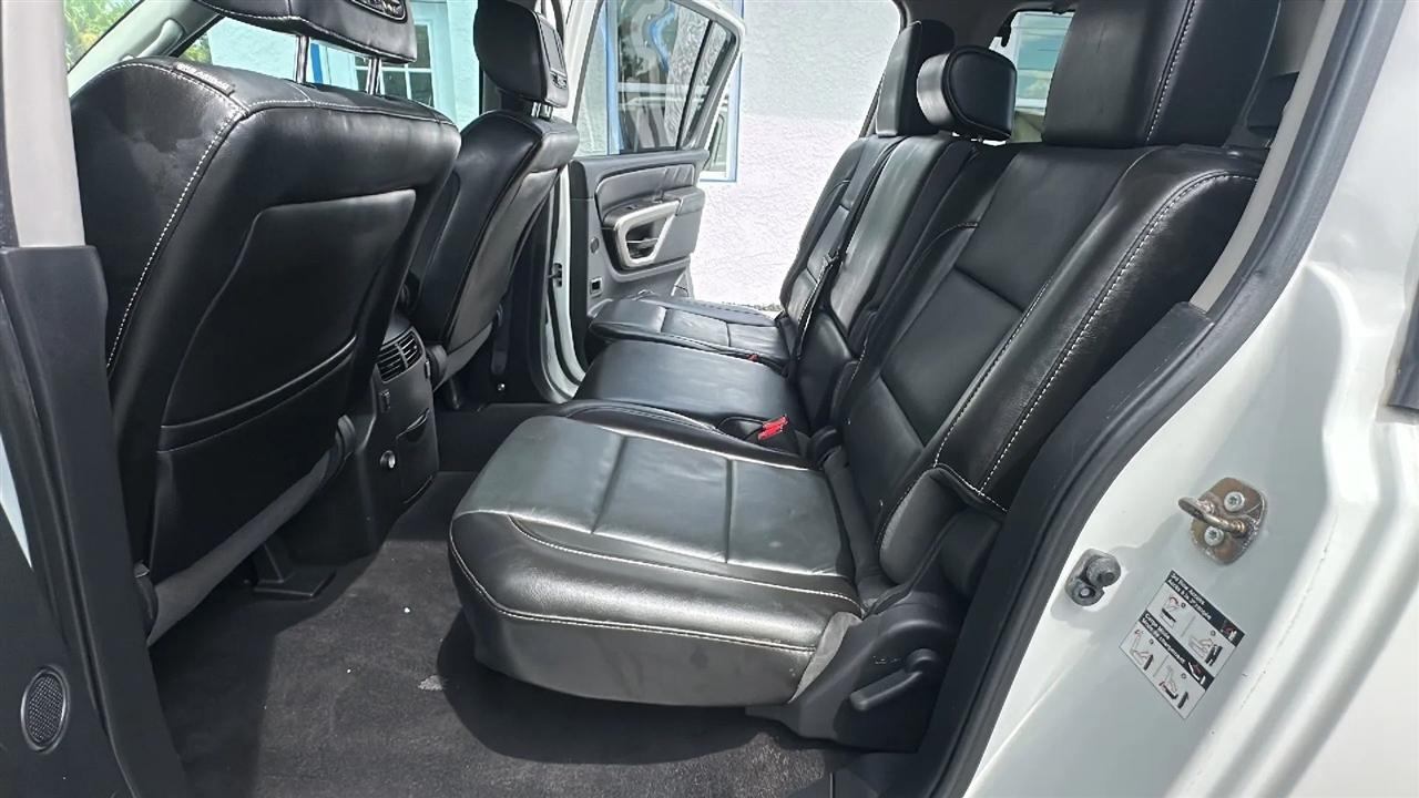 Nissan Armada  2015