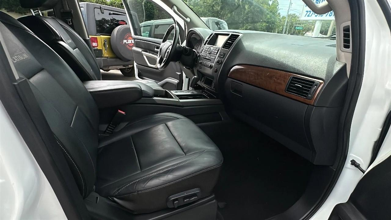 Nissan Armada  2015