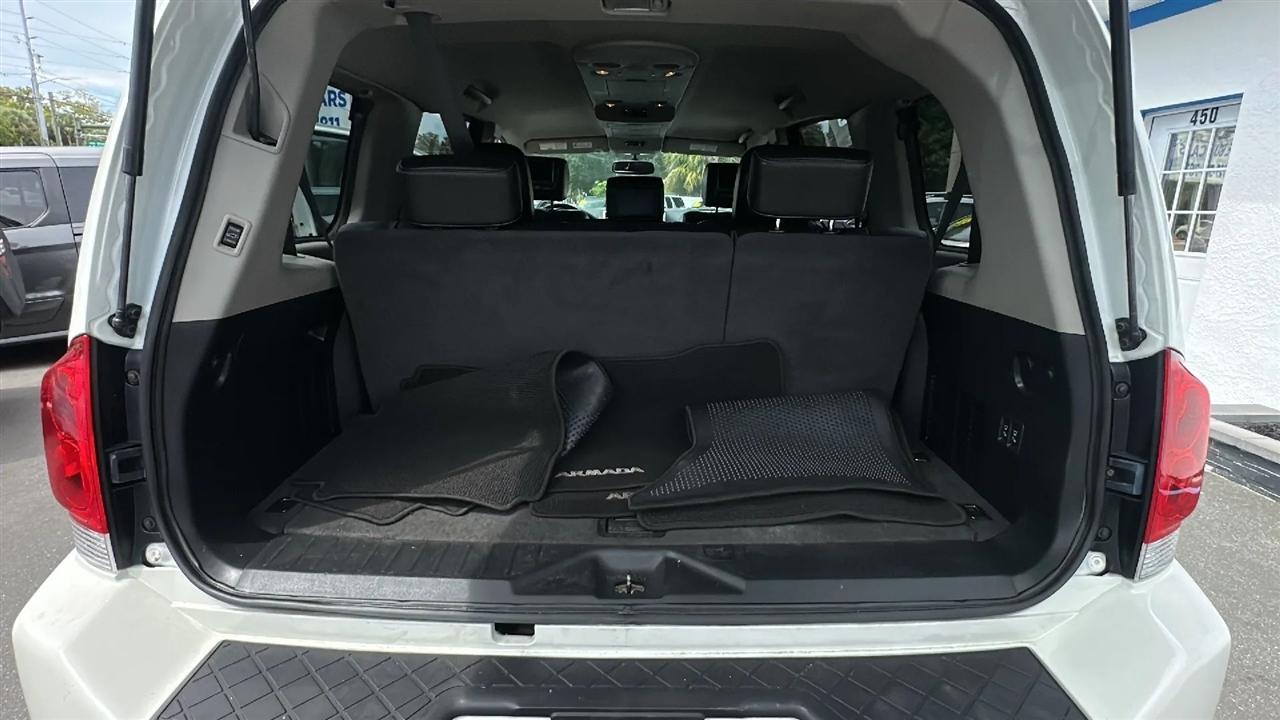 Nissan Armada  2015