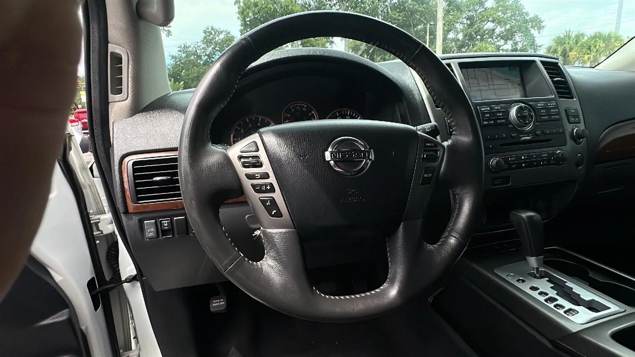 Nissan Armada  2015