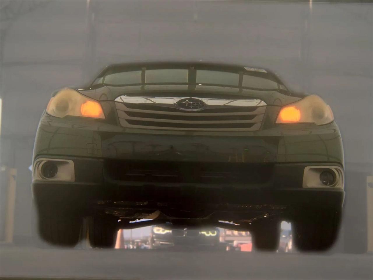 Subaru Outback  2011