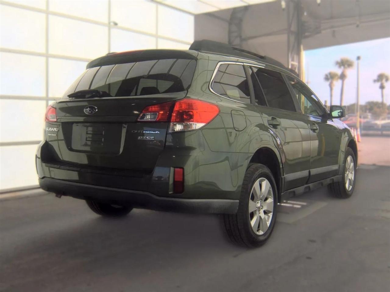 Subaru Outback  2011