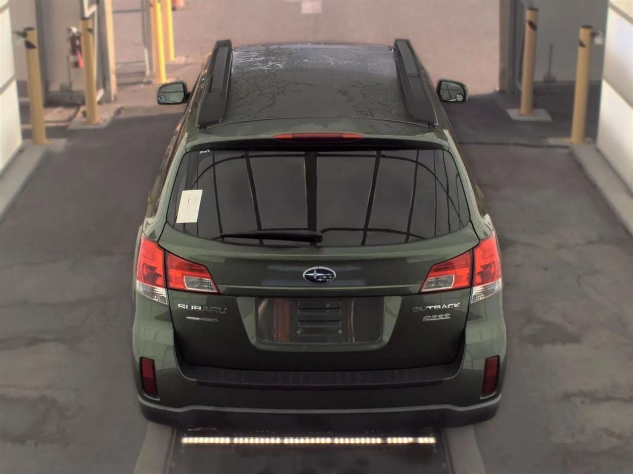 Subaru Outback  2011
