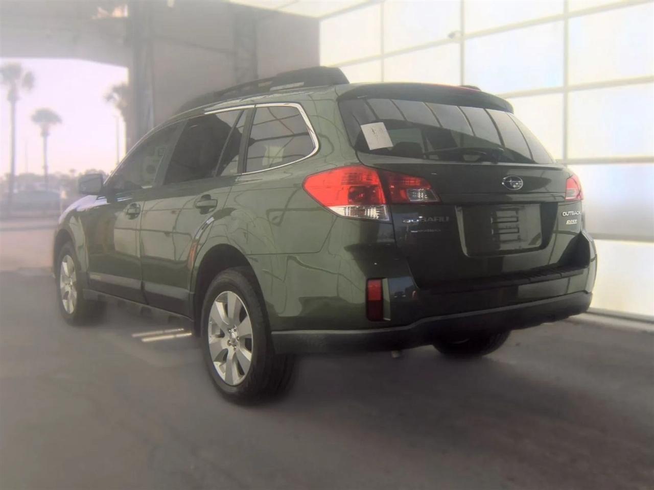 Subaru Outback  2011