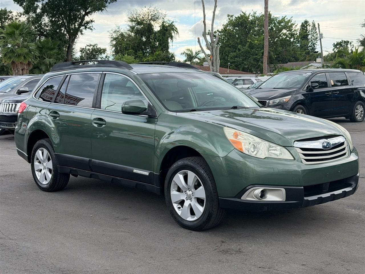 Subaru Outback  2011