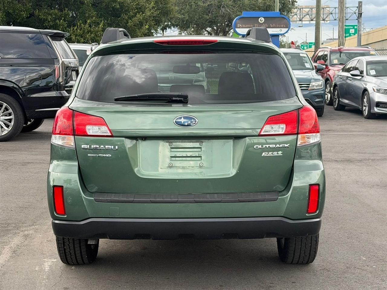 Subaru Outback  2011