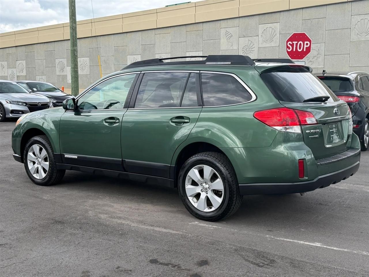 Subaru Outback  2011