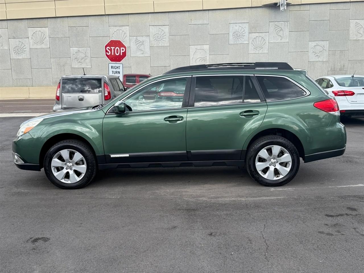 Subaru Outback  2011