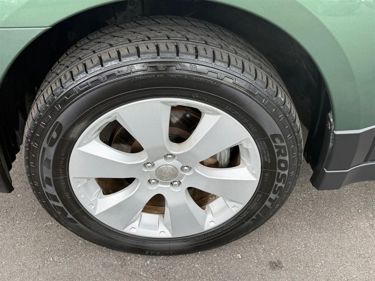 Subaru Outback  2011