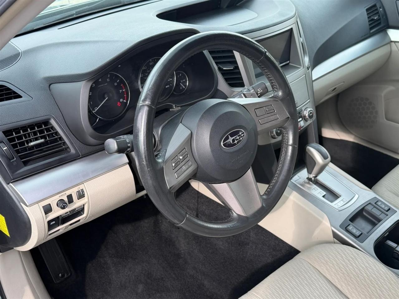 Subaru Outback  2011