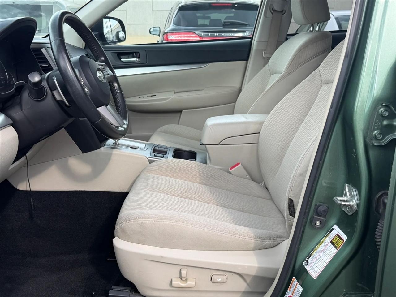 Subaru Outback  2011