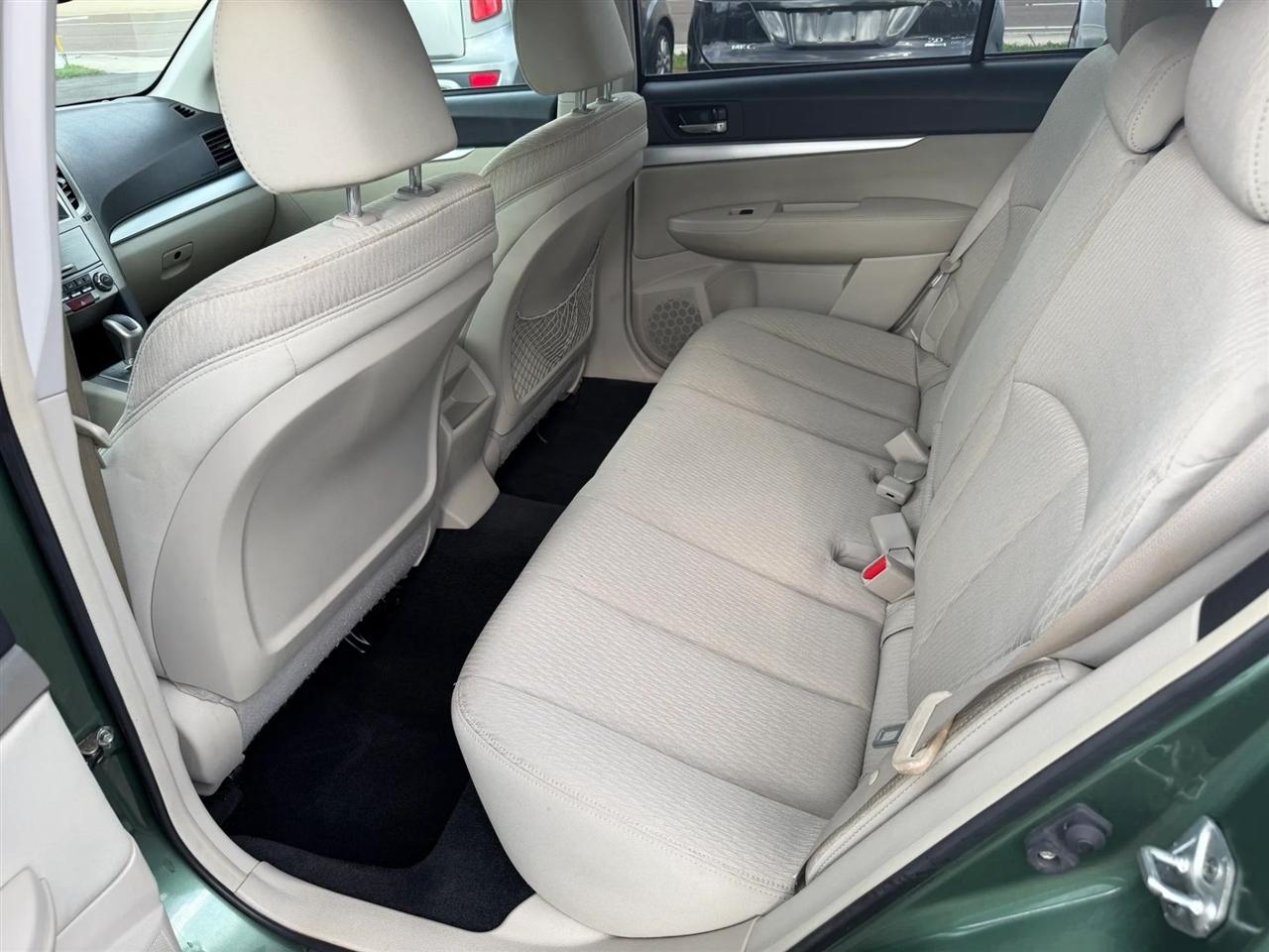 Subaru Outback  2011