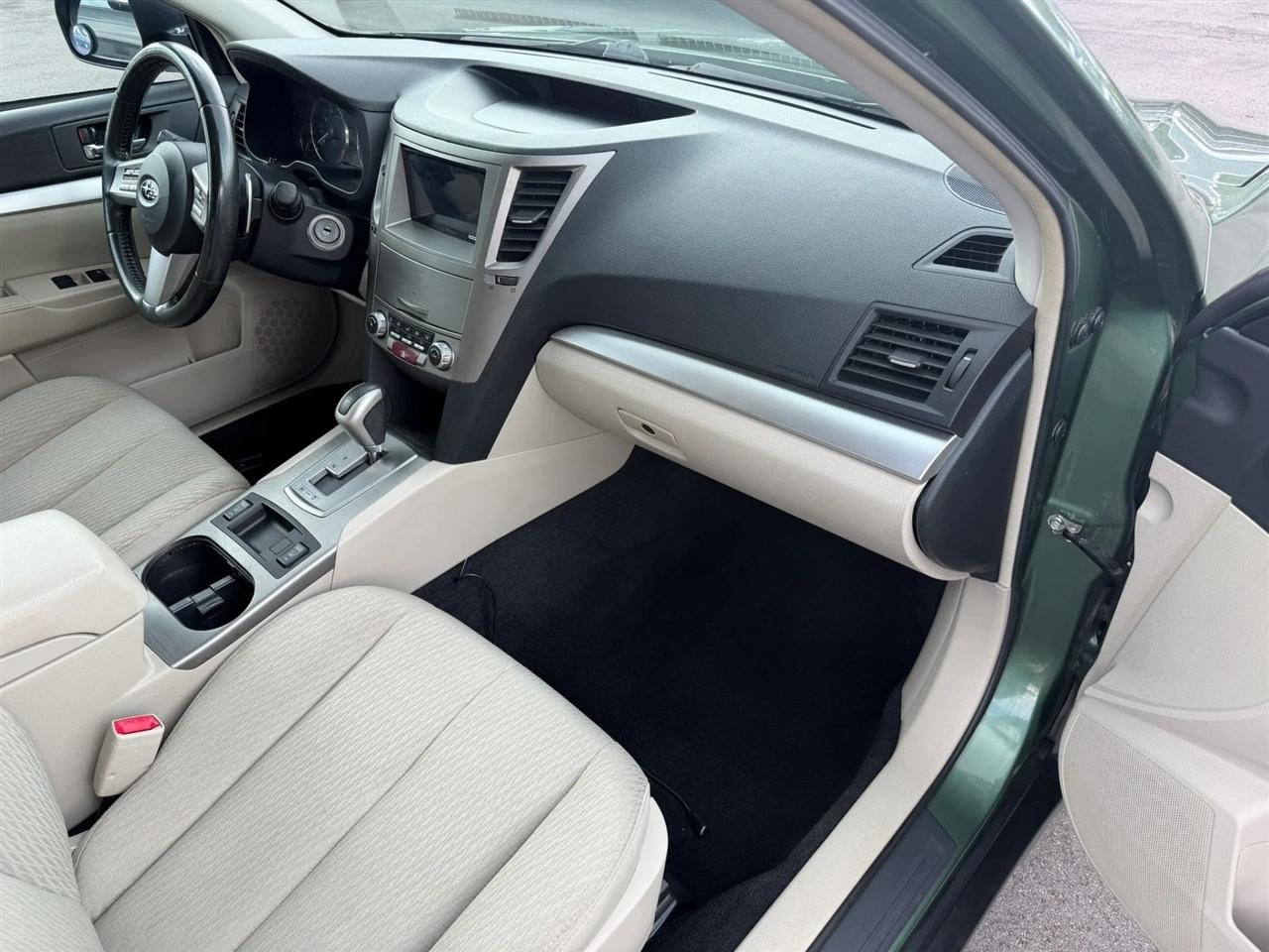 Subaru Outback  2011