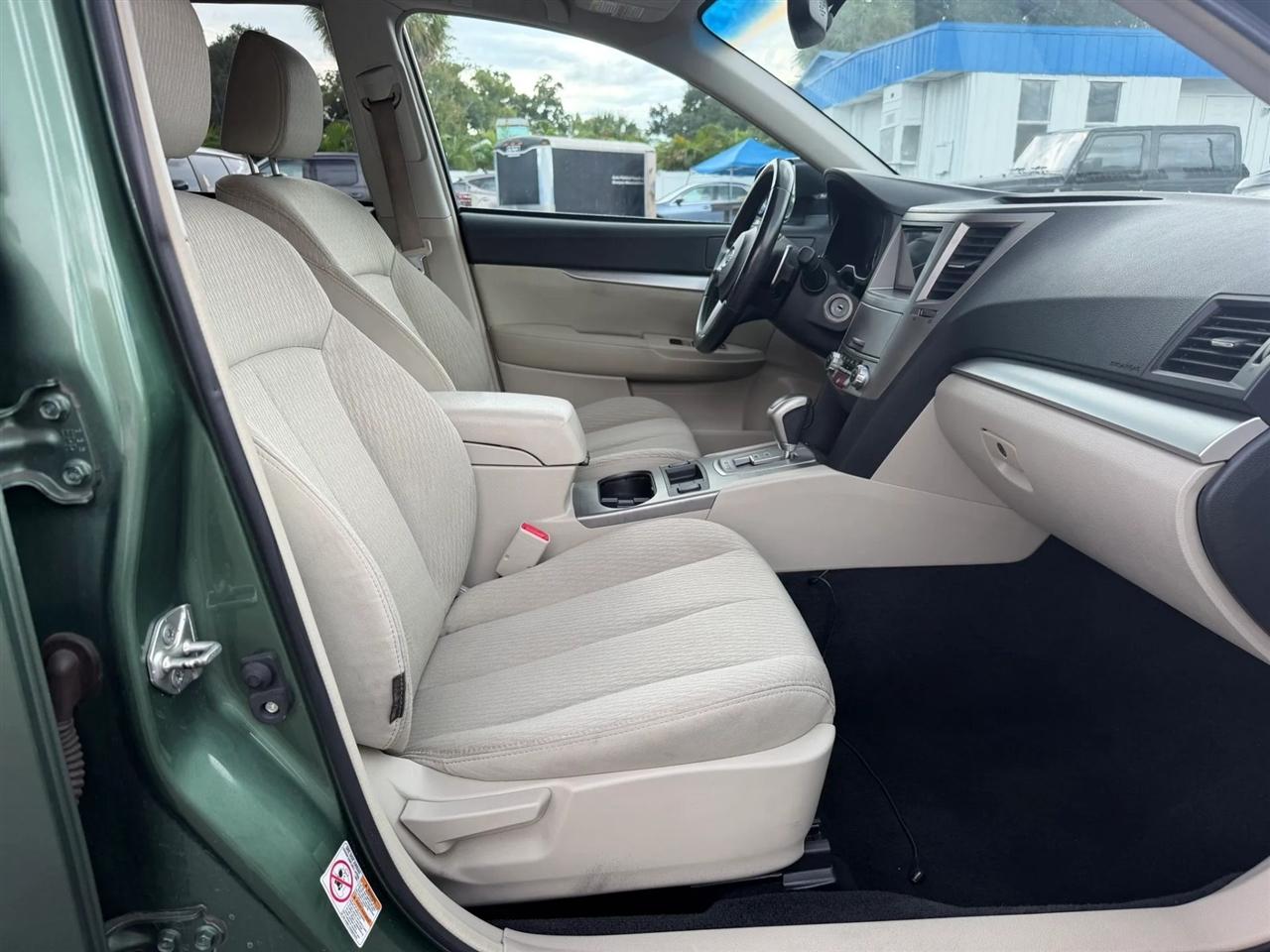 Subaru Outback  2011