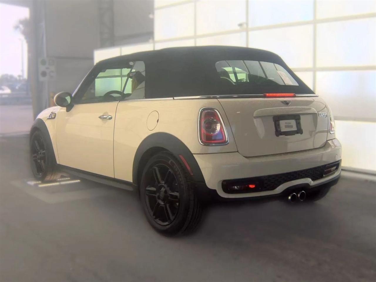 MINI Cooper Convertible  2014