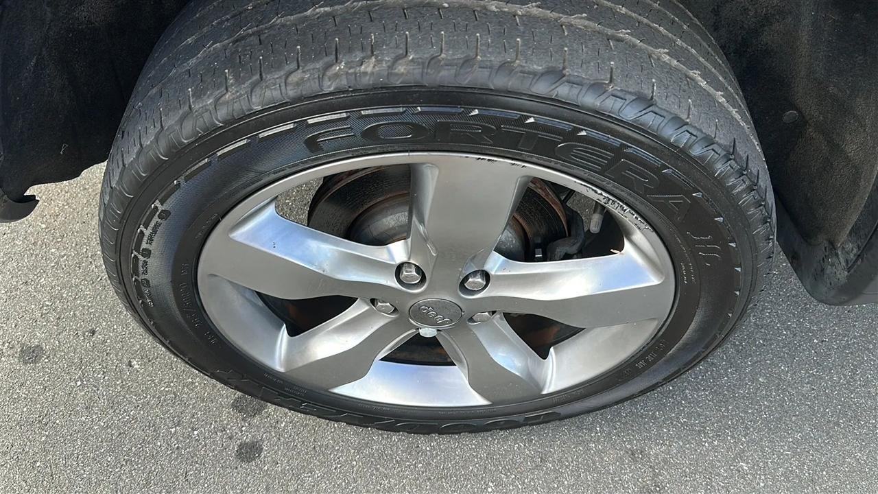 Jeep Grand Cherokee  2012